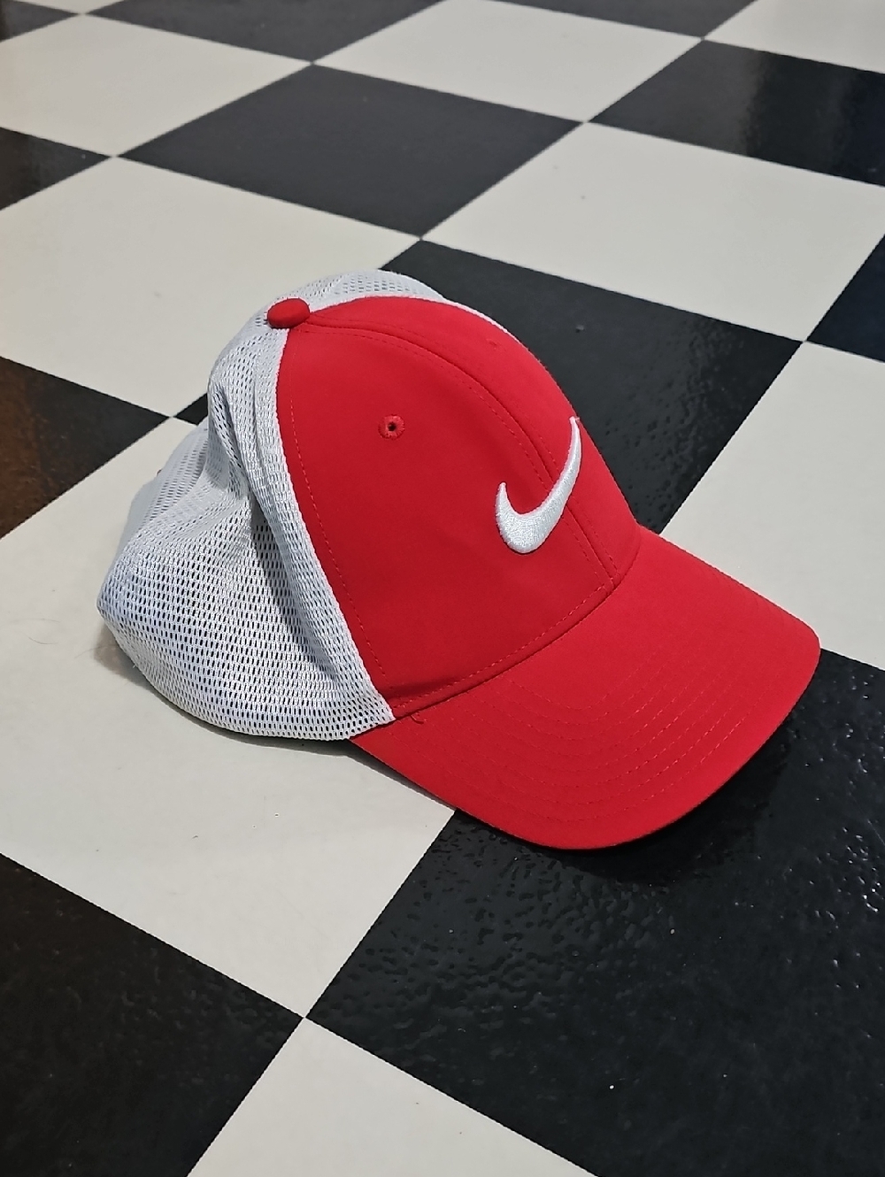 Nike Golf Red and White  Mesh Trucker Cap M/L